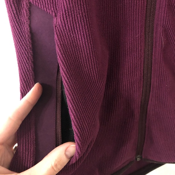 Arc'teryx Womens Fleece Hooded Zipper Vest in Purple - Size Small - Picture 2 of 8